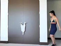 my girl gives me a handjob