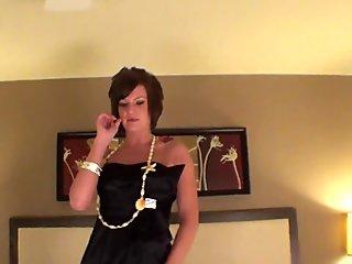 Flexible Trap Swallows Own Cum!