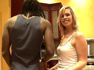 Sexy babe Ashton Pierce gets dirty 05