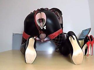 Pretty Webcam Cockteaser Shows Boobs and Wet Pussy